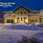 A Mecsek Gyoengye Apartmanhaz Pécs