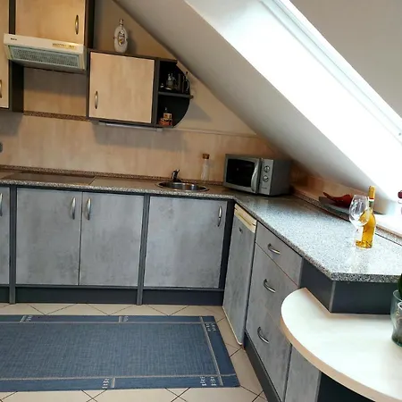 A Mecsek Gyoengye Apartmanhaz * Pécs