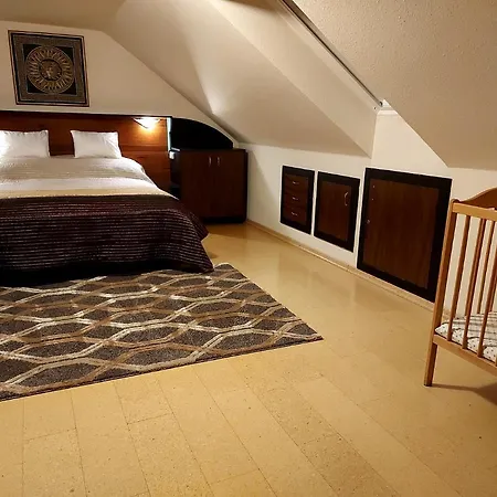 Apartament A Mecsek Gyoengye Apartmanhaz Pécs