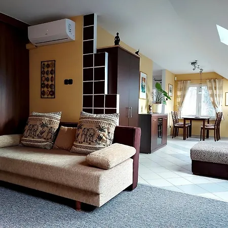 A Mecsek Gyoengye Apartmanhaz *