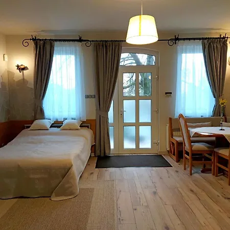 A Mecsek Gyoengye Apartmanhaz * Pécs