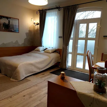 A Mecsek Gyoengye Apartmanhaz * Pécs