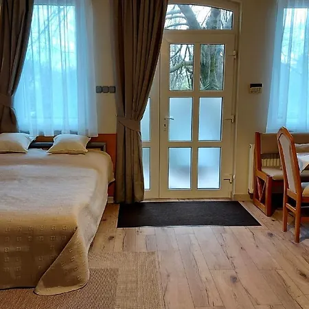 Διαμέρισμα A Mecsek Gyoengye Apartmanhaz