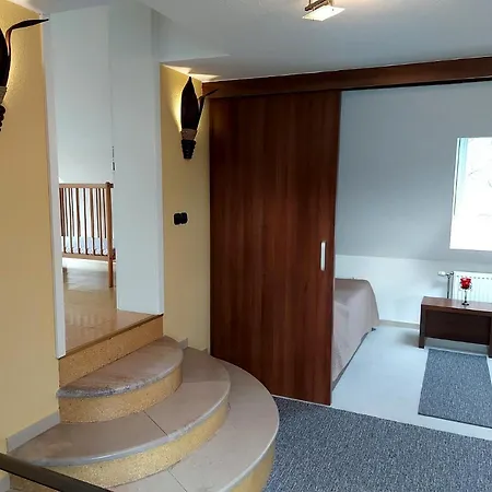 Apartament A Mecsek Gyoengye Apartmanhaz *