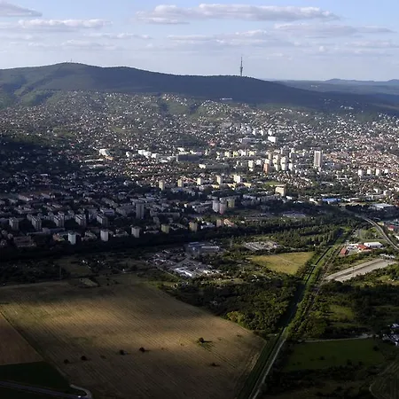 A Mecsek Gyoengye Apartmanhaz Πετς