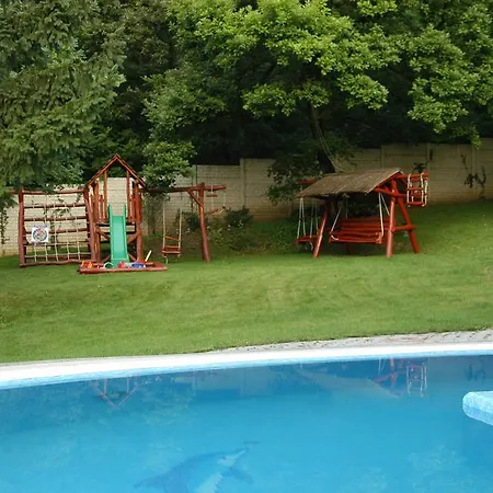 Διαμέρισμα A Mecsek Gyoengye Apartmanhaz