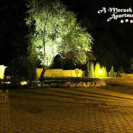 A Mecsek Gyoengye Apartmanhaz Διαμέρισμα