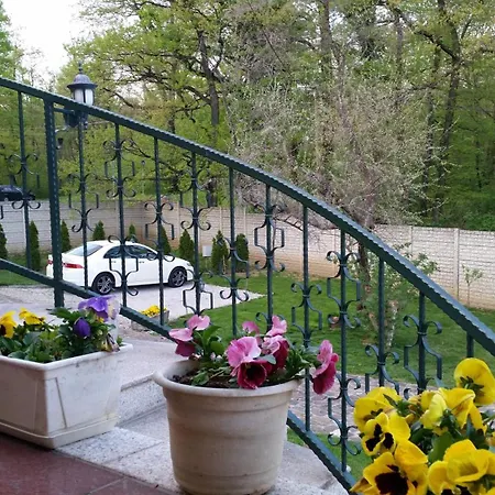 Apartament A Mecsek Gyoengye Apartmanhaz