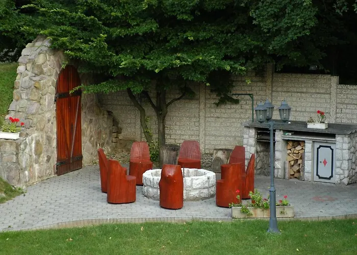 A Mecsek Gyoengye Apartmanhaz Apartament Beci