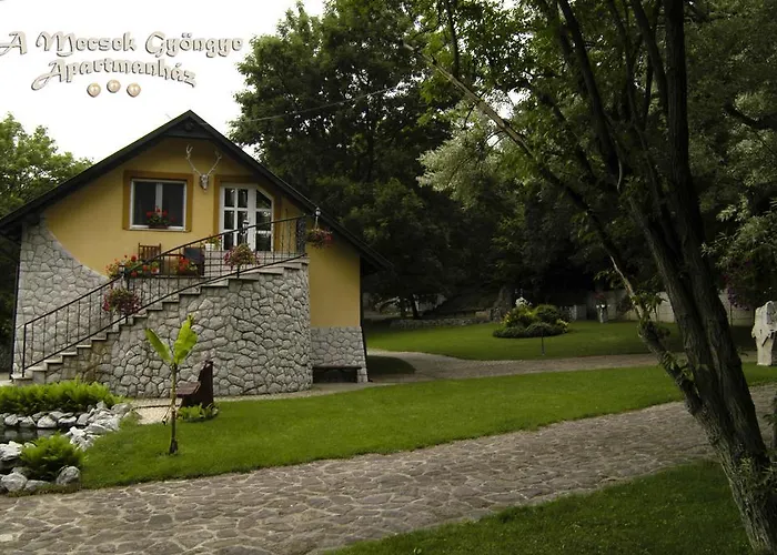 Apartament A Mecsek Gyoengye Apartmanhaz *